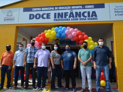 Vereadores prestigiam inauguração do Cemeis Doce Infância, no Rota do Sol