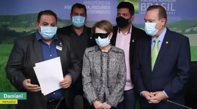 Sorriso – Após trabalho duro de Damiani e Jane, Ministra tranquiliza moradores da Poranga e Alto Celeste que não irão perder as terras
