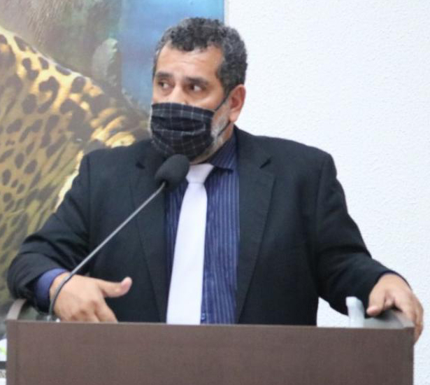 Sorriso: Rodrigo Machado quer implantação de estacionamento para clientes e instalação de lixeiras na feira do produtor rural Zona Leste