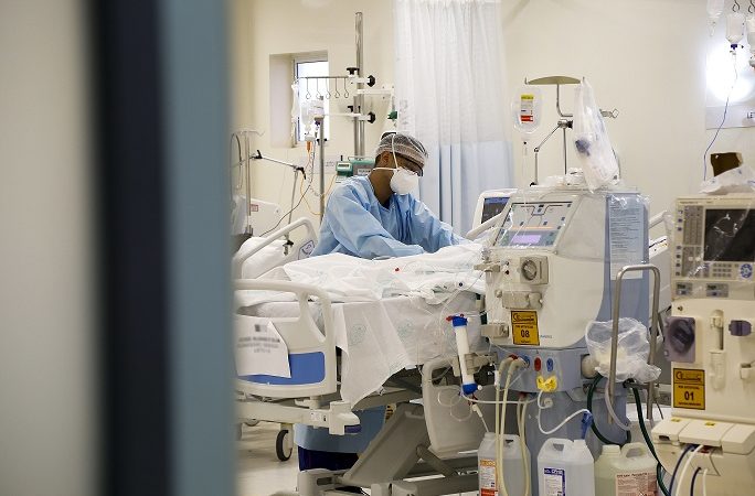 Ocupação de UTIs cai para 44% e 14 morrem em 24 horas