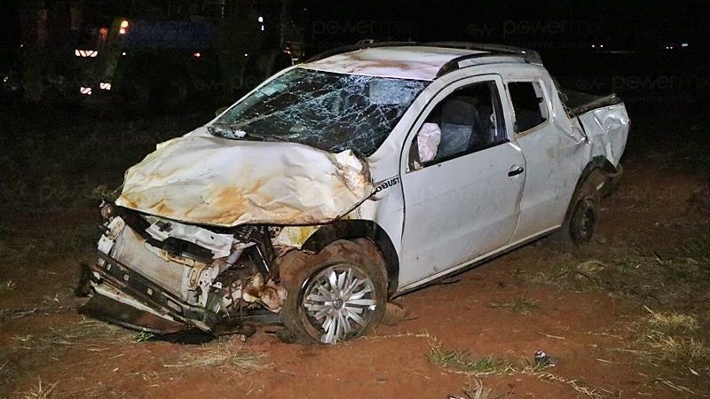 Cinco pessoas entre elas uma criança de 8 anos ficam feridas em capotamento na BR-163