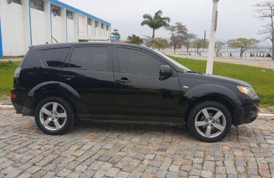 Motorista bêbado em ‘carrão de luxo’ diz que é parente de político e ameaça PMs