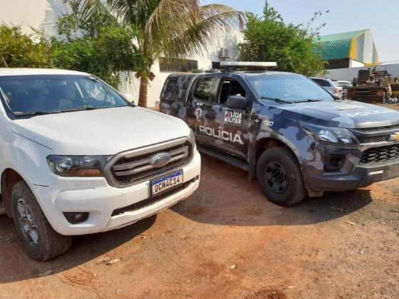Força Tática recupera caminhonete roubada em Sinop/MT e prende dois elementos em Nova Mutum-MT