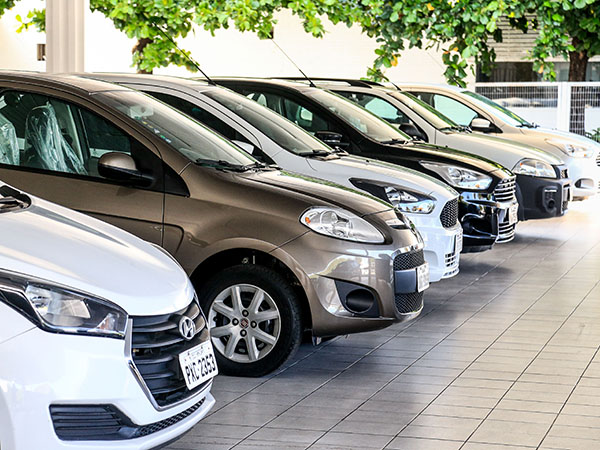 Venda de carros usados em MT cresce 212% em 2021