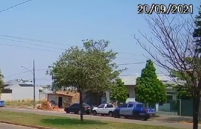 Agente da Guarda passa mal, perde direção de veículo e bate em pick-up em Lucas do Rio Verde