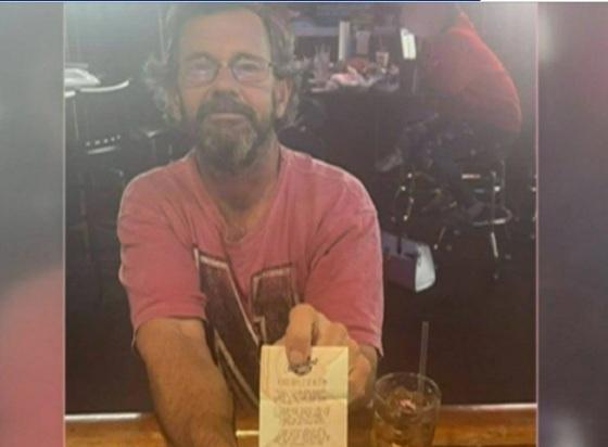 Homem ganha na loteria e morre afogado com bilhete premiado na carteira