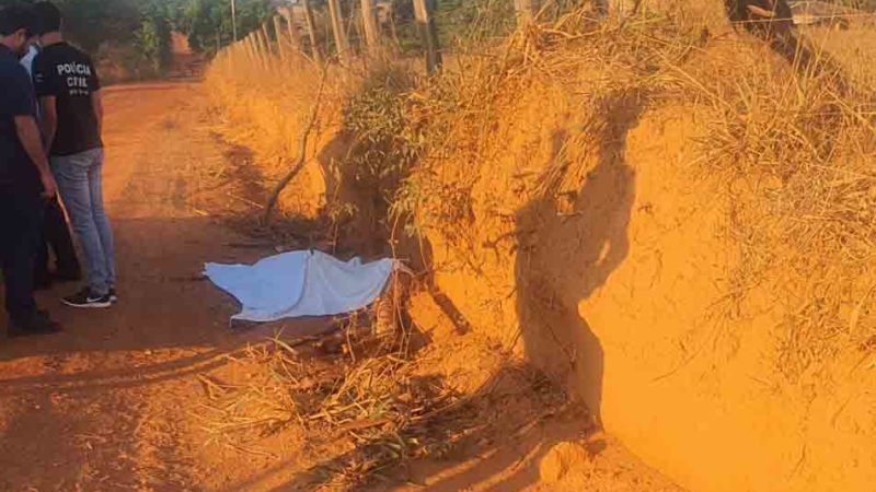Motociclista foi encontrado morto a tiros próximo ao residencial em Juara