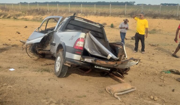 Sorriso: Duas pessoas morrem após colisão frontal com carreta