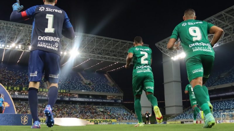 Cuiabá inicia venda de ingressos para jogo contra o Bragantino; 75% da capacidade liberada