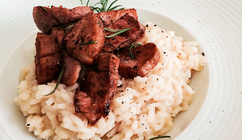 DICA NUTRIBRAS: Risoto de Limão com Tiras de Filé Mignon Suíno ao Shoyu e Alecrim