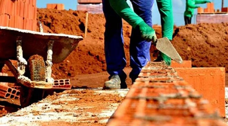 Sorriso: Pedreiro ameaça derrubar construção, alegando que não recebeu valor combinado