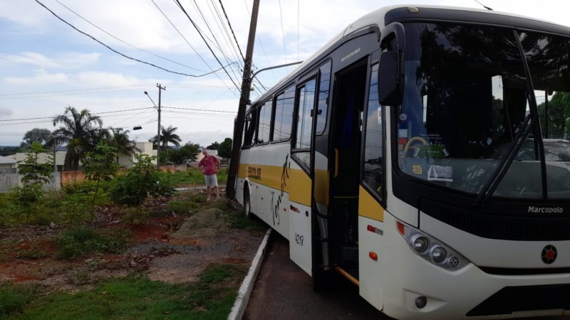 Sorriso: Populares prende homem que furtou ônibus com chave na ignição