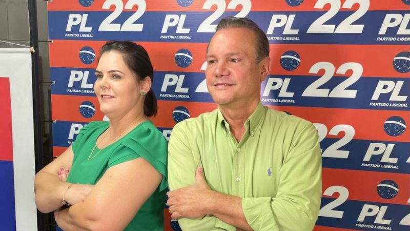 PRIMEIRA FILIADA: Acompanhada de Wellignton Fagundes, coronel Fernanda se filia ao PL