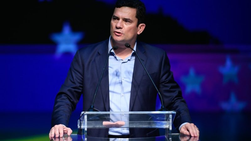 Em ato em Brasília, ex-juiz Sergio Moro se filia ao Podemos