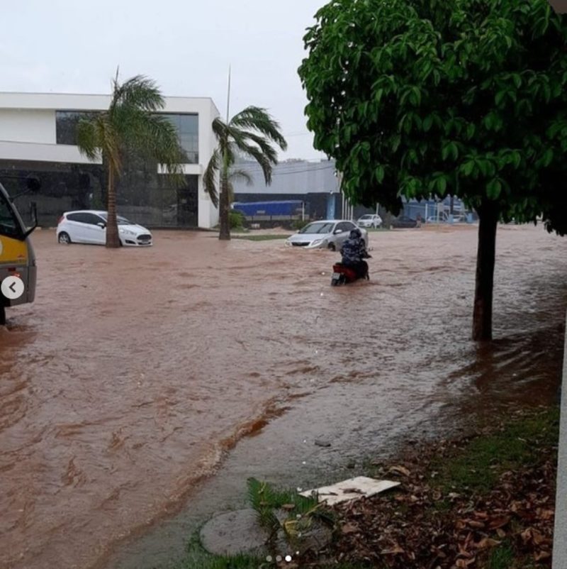 Semana deve começar com chuva e ventos de até 100 km/h; Inmet recomenda desligar luz
