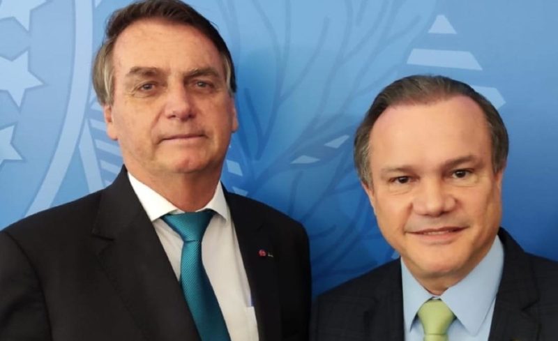 Filiação de Bolsonaro ao PL deve acontecer dia 22, revela senador Wellington Fagundes