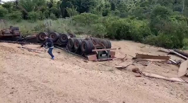Caminhoneiro morre prensado em carreta na MT-388 em Tapurah