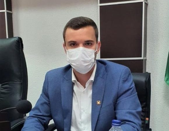 Vereador Diogo Kriguer solicita recapeamento asfáltico da rua Santos Dumont no Bela Vista
