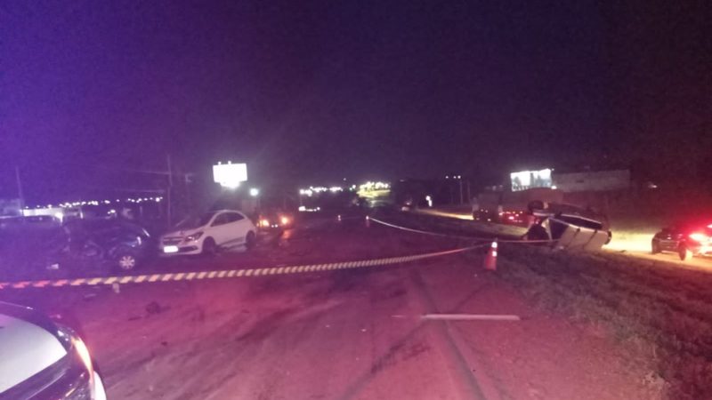 7 pessoas morrem em acidente envolvendo três carros á 600 km de Sorriso