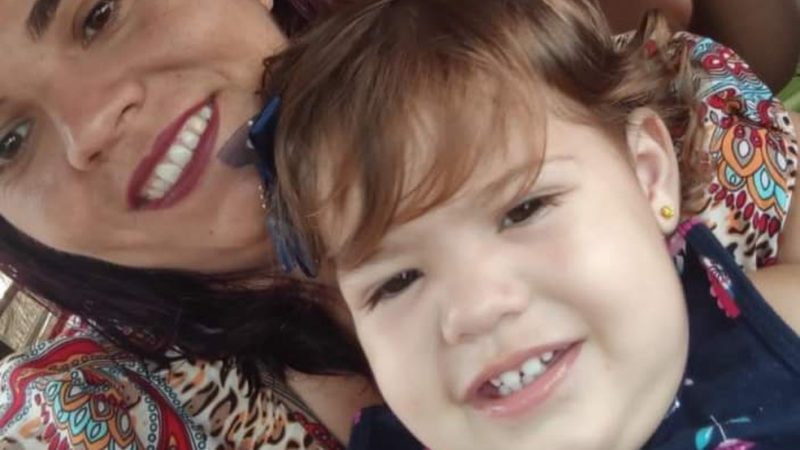 Menina de 1 ano morre após explosão em churrasqueira e mãe está internada em Juara