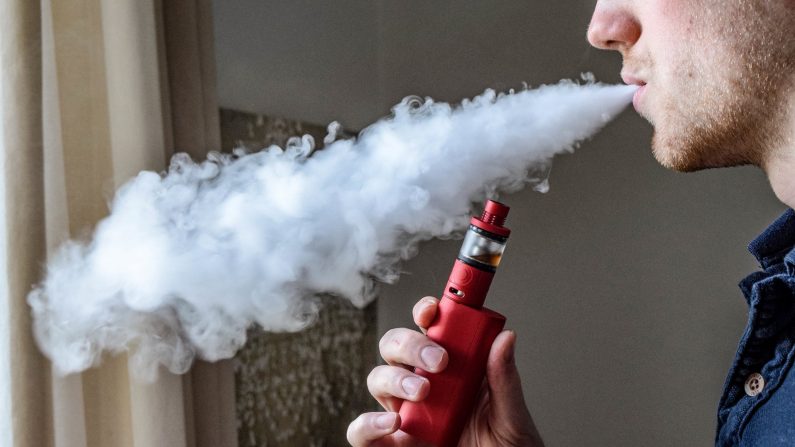 Uso de vaper dobra as chances de disfunção erétil, diz estudo
